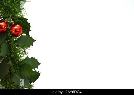 Zwei Mädchen Kugeln Weihnachten aufrecht des Bildes. Stockfoto