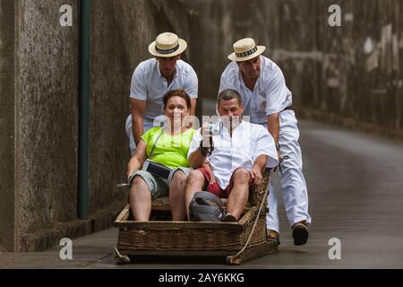 FUNCHAL, MADEIRA - 19. SEPTEMBER: Traditionelle Schlittenfahrt am 19. September 2016 auf Madeira, Portugal Stockfoto