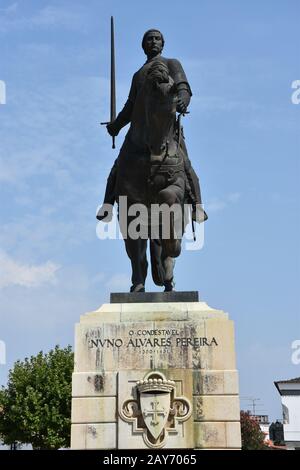 Reiterstandbild des Dom Nuno Alvares Pereira im Kloster Batalha in Portugal Stockfoto