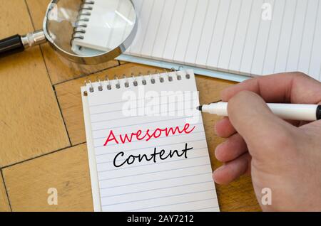 Super Inhalt Konzept auf Notebook Stockfoto