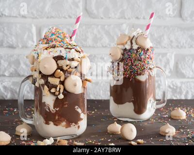 Freakshake mit Textfreiraum Stockfoto