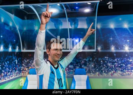 AMSTERDAM, NIEDERLANDE - 25. APRIL 2017: Wachsstatue von Lionel Messi im Museum von Madame Tussauds am 25. April 2017 in Amsterdam Nether Stockfoto