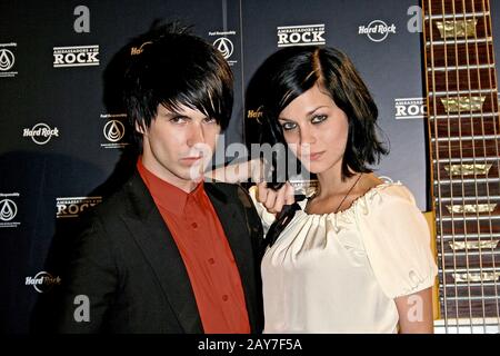 New York, NY, USA. September 2007. Greg Krelenstein, Leigh Lezark, von The Misshapes bei Der Markteinführung der Sustainable Biodiesel Alliance im Hard Rock Cafe. Kredit: Steve Mack/Alamy Stockfoto