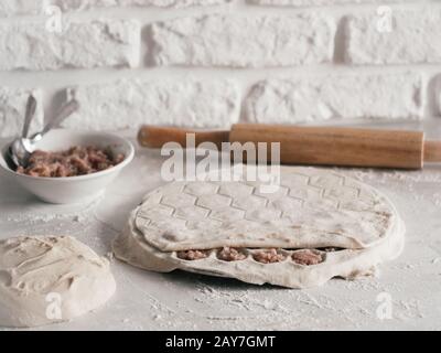 Prozess der Herstellung hausgemachte Maultaschen Stockfoto