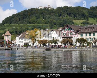 Schöner Blick auf Stein am Rhein vom Rhein, Schaffhausen, Schweiz Stockfoto