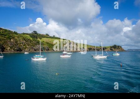 Segelschiff in Waiheke Island in der Nähe von Auckland, Neuseeland Stockfoto