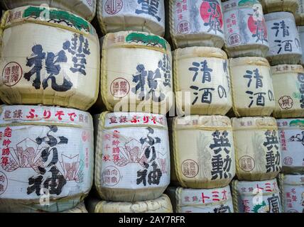 Kazaridaru Fässer in Heian Jingu Schrein, Kyoto, Japan Stockfoto