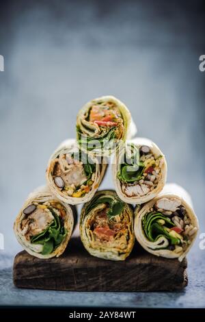 Stapel mexikanischer Straßennahrung Fajita Wrap Stockfoto