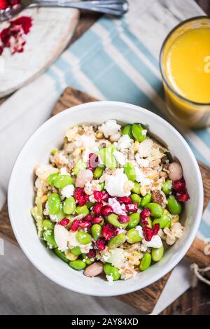 Vollkornsalat, sauberes Essen und Diät Stockfoto