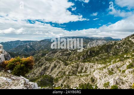 Sierra de Tejeda, Almijara y Alhama Mountains in der Nähe von Nerja, Spanien. Stockfoto