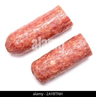 Salamiwurst auf Weiß Stockfoto