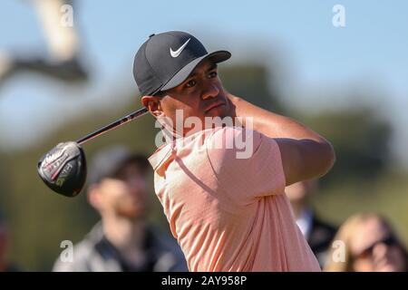 Tony Finau am 18. Green während der zweiten Runde des Genesis Invitational im Riviera Country Club, Donnerstag, 14. Februar 2020, im Gebiet der Pacific Palisades in Los Angeles. (Foto von IOS/ESPA-Images) Stockfoto