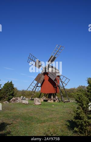 Windmühlen auf Oeland Stockfoto