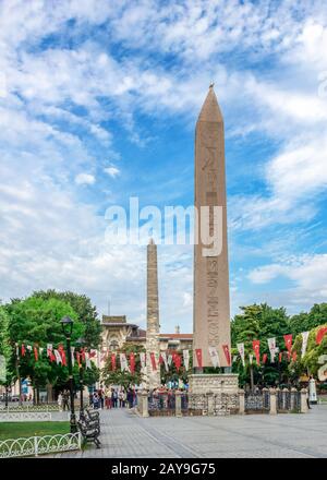 Istamul, Türkei - 07.13.2019. Obelisk von Theodosius in Istanbul, Türkei, an einem trüben Sommertag. Stockfoto