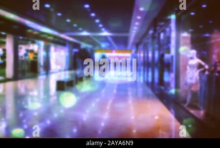 Hintergrundbild: verschwommenes Panorama der Supermarkt. Stockfoto