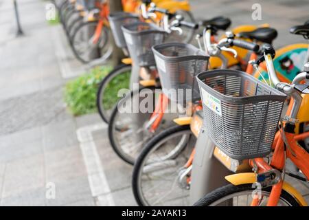 Reihe von Fahrrädern namens Ubike, ein Service für das Fahrradsystem Stockfoto