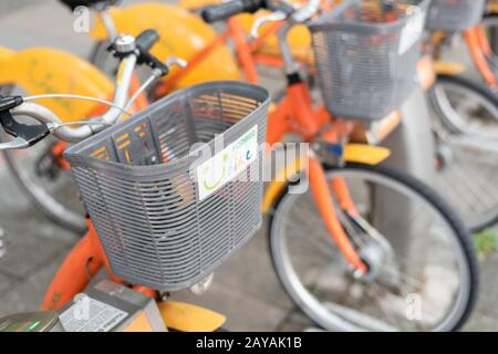 Reihe von Fahrrädern namens Ubike, ein Service für das Fahrradsystem Stockfoto