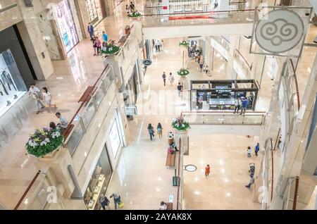 Innenbereich des Geschäfts in der Taipei 101 Shopping Mall Stockfoto