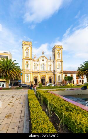 Kolumbien Kathedrale Sogamoso Saint Martin von Tours bei Sonnenuntergang Stockfoto