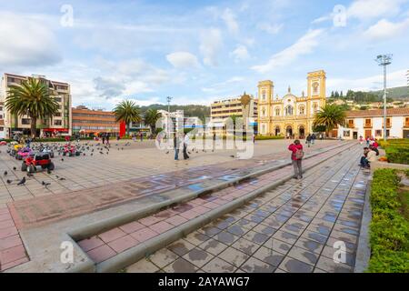 Colombia Sogamoso Park Platz der Villa und San Martin von Tours Kathedrale Stockfoto