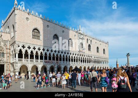 Venedig, Italien - 14 JULI 2016: Dogenpalast in Venedig Italien Stockfoto