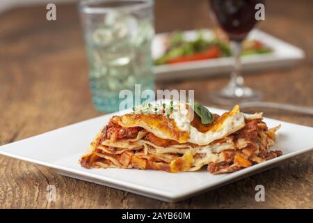 Nahaufnahme eines Teils der Lasagne Stockfoto