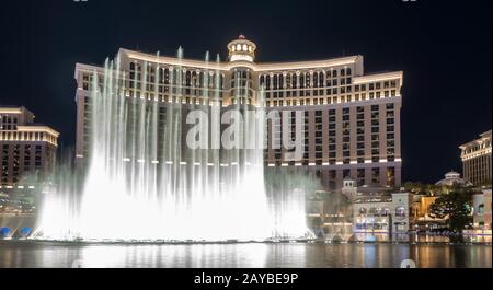 Bellagio Resort Wasserbrunnen zeigen in der Nacht Stockfoto