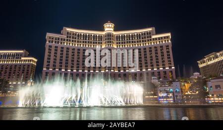 Bellagio Resort Wasserbrunnen zeigen in der Nacht Stockfoto