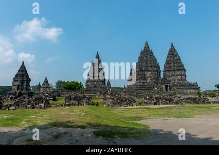 Blick auf den Prambanan-Tempelkomplex, einen Hindutempel aus dem 9. Jahrhundert (UNESCO-Weltkulturerbe) unweit von Yogjakarta, auf der zentralen Java-Insel Stockfoto