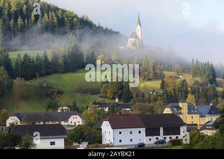 Filialkirchengemeinde im ländlichen Raum - St. Leonhards im Lungau Stockfoto