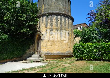 Lanterne des Morts, zylindrischer Turm, tote Laterne, Totenkapelle, Sarlat Stockfoto