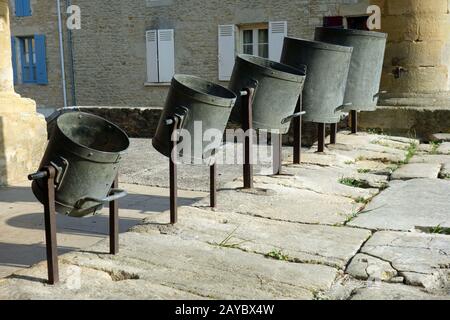 Villefranche du Périgord deckte den Markt ab Stockfoto