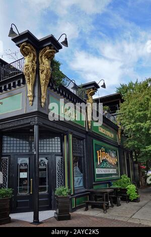 RALEIGH, NC/USA - 09-04-2019: Der Hibernian Irish Pub im Stadtviertel Glenwood South in der Nähe der Innenstadt von Raleigh Stockfoto