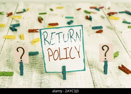 Konzeptionelles Handschreiben mit Rückgaberichtlinien. Geschäftsfoto mit den allgemeinen Geschäftsbedingungen für die Werbekostenerstattung bei Purcha Stockfoto
