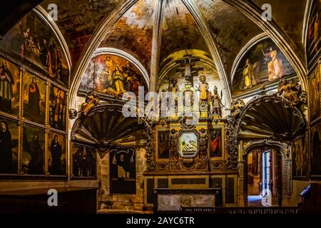 Verzierte Szenen und Innenräume der Kathedrale Santa Maria von Palma, Spanien Stockfoto