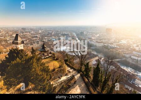 Ansicht der Stadt Graz vom Castle hill Schlossberg, Reiseziel. Stockfoto