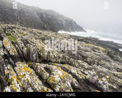 Stürmische Küste bei kerry ireland Stockfoto