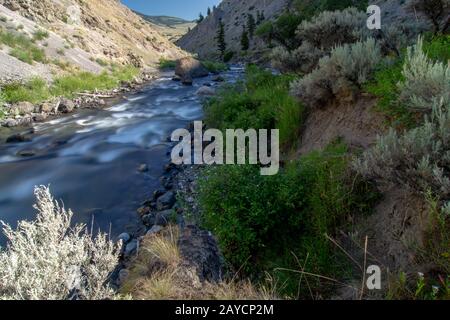 yellowstone River bei Sonnenaufgang in der Nähe des yellowstone Park Stockfoto