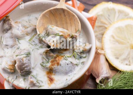 Türkische traditionelle Kutteln Suppe; iskembe corbasi und Innereien Suppe Stockfoto
