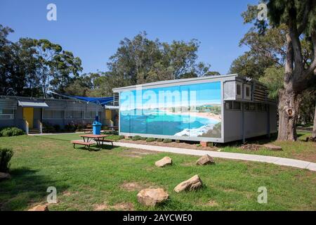 Australische Schule mit demontierbaren Klassenzimmern, Sydney, Australien Stockfoto