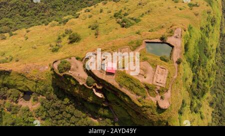 Luftaufnahme von Tikona Fort, Maharashtra, Indien Stockfoto