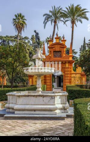 Garten in Alcazar von Sevilla, Spanien Stockfoto