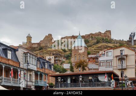 Blick auf die Festung Narikala, Tiflis, Georgien Stockfoto