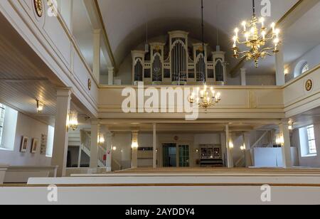 Innenschuss der evangelischen Epiphanienkirche Stockfoto