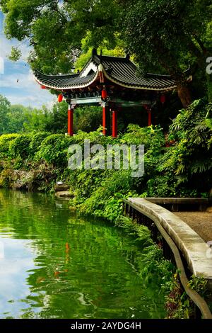 Altes traditionelles chinesisches Pavillon in Guilin, China Stockfoto