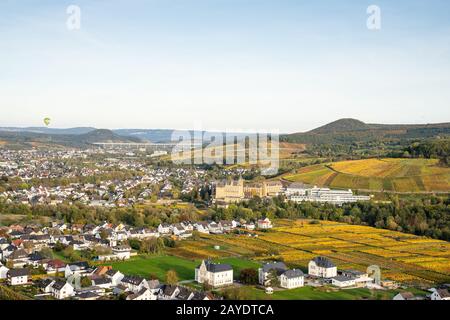 Indischer Sommer auf dem Rotweinpfad im Ahr-Tal Stockfoto