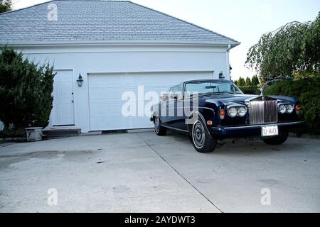 Southampton, NY, USA. August 2008. Atmosphäre beim intimen Abendessen, das von Haley & Jason Binn und Debra Halpert des Hampton Magazine zusammen mit Sara Herbert-Galloway & Alan Becker in einer privaten Residenz veranstaltet wird. Kredit: Steve Mack/Alamy Stockfoto