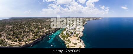 Luftbild, Bucht von Cala Pi, Strand und Felsküste, Torre de Cala Pi, Gemeinde Llucmajor, Mallorca, Stockfoto