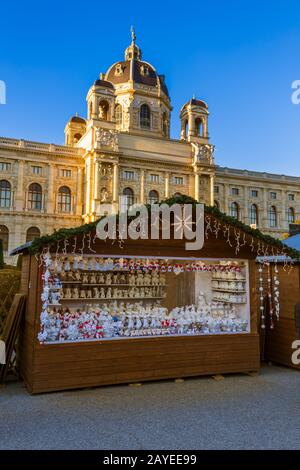 Weihnachtsmarkt in der Nähe von Museumsquartier Wien Österreich Stockfoto