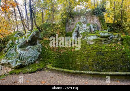 Italien, Latium, der Bomarzo-Garten von Monster ( Giardino Dei Mostris ) - Neptun oder vielleicht Pluto Stockfoto